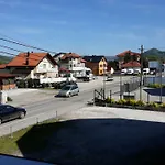 Apartments&rooms Mido Konukevi 3*