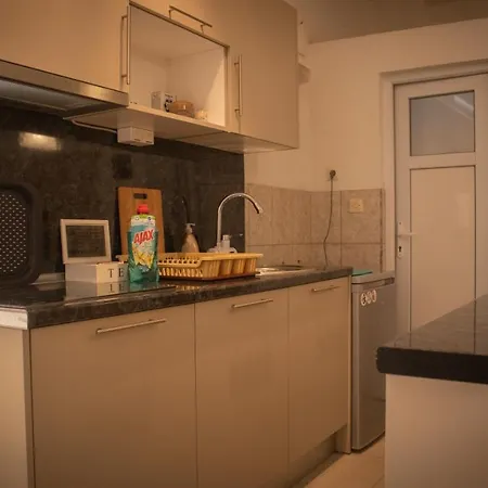 בית הארחה Apartments&rooms Mido ויסוקו