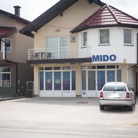 Apartments&rooms Mido בית הארחה 3*