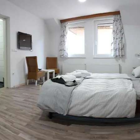 Apartments&rooms Mido