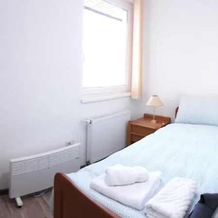 בית הארחה Apartments&rooms Mido