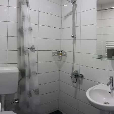 בית הארחה Apartments&rooms Mido