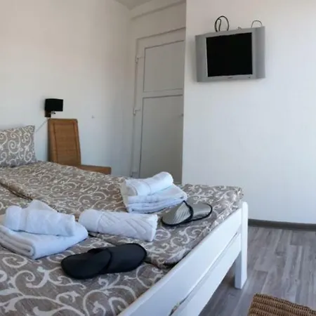 Apartments&rooms Mido 3* ויסוקו